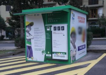 Buoni sconto per la spesa se ricicli bottiglie e lattine a Rossano