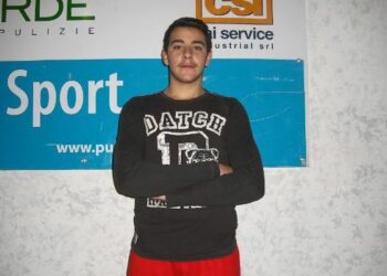 Pallamano, Crotone avanti nei playoff