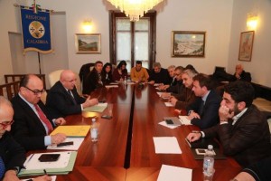 Oliverio incontra sindacati