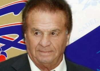 Cotronei, la famiglia Baffa paga la riqualificazione della piazza