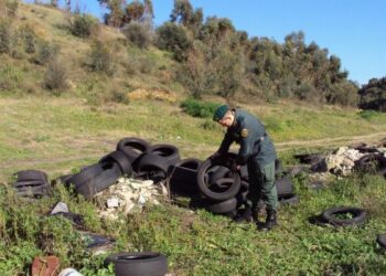 Discariche rifiuti, scoperti almeno 10 siti tra Crotone e Petilia Policastro