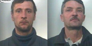 Rubano tetto delle terme a Cotronei, arrestati due rumeni