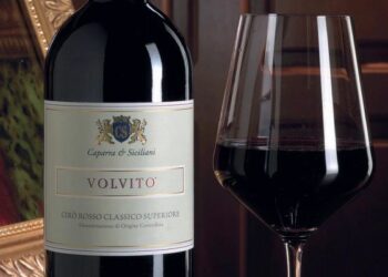 Il ‘Volvito’ di Caparra & Siciliani fra i 100 migliori vini del mondo