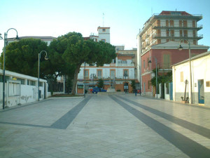 crotone piazzale lega navale