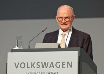 Terremoto in Volkswagen, Ferdinand Piech si è dimesso