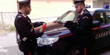 Versa acido su volto rivale d’amore, fermato elettricista a Crotone