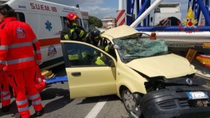 Incidente  Ilaria Geremicca su SS106 a Crotone (1)