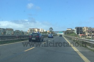 La testa di Apollo sull'A3 scortata