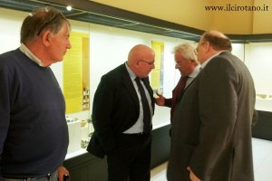 Mario Oliverio al museo di Cirò Marina (5)