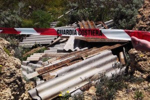 Pannelli di amianto a Capo Colonna