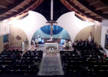 Ciro’ Marina, suggestiva veglia Pasquale a Sant’Antonio