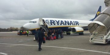 Aeroporti calabresi, 3 mln passeggeri nel 2014: a Crotone +127%