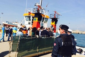 Sbarco Migranti (1)