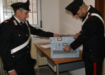 Cotronei, continuano programmi radio abusiva: arrestato proprietario