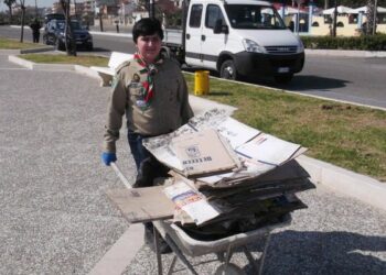 Aria di Primavera, giornata ecologica sul lungomare di Ciro’ Marina