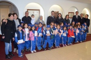 bambini del 'Siciliani' visitano la Questura (2)