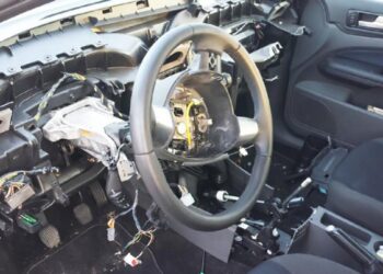 Smontavano auto in sosta, fermata baby gang a Reggio Calabria