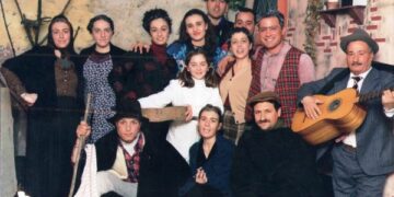 Vent’anni fa nasceva la compagnia teatrale”Ypskron” del commediografo  De Fine