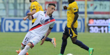 Serie B, vittoria scaccia paura retrocessione per il Crotone