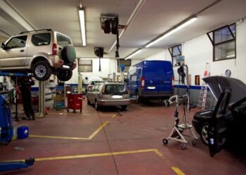 Sorpresi a rubare in officina, 5 arresti a Reggio Calabria