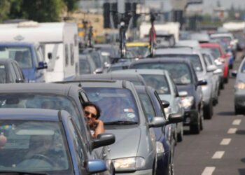 Esodo primaverile, vertice in prefettura a Cosenza: 6 aprile bollino rosso