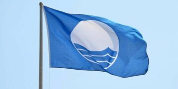 Ciro’ Marina conquista la 15esima Bandiera Blu