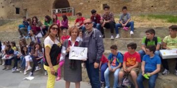 Il Castello di Strongoli diventa laboratorio…a colori