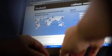 Giovane crotonese diffamata ripetutamente su Facebook