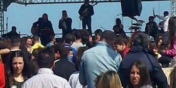 Primo maggio tra spiaggia e pineta a Ciro’ Marina