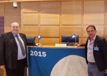 Ciro’ Marina, consegnata a Roma la Bandiera Blu 2015