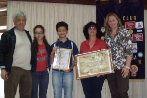 Simona Caparra e Pierpaolo Esposito  con la famiglia