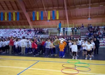 ‘Sport in Classe’, oltre 500 studenti del comprensorio a Ciro’ Marina