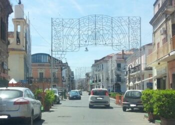 Finisce con moto contro transenna, gravissimo 16enne di Ciro’ Marina