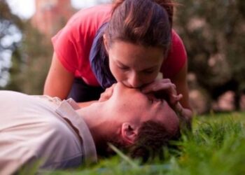 Diciassettenne salva la vita al papa’ da arresto cardiaco