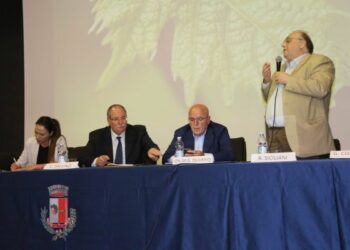 Oliverio a Ciro’ Marina: l’enoteca regionale restera’ in questo territorio