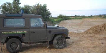 Realizza abusivamente canale di scolo, denunciato 51enne a Rocca di Neto