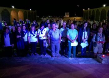 ‘Io ci sto’, a Ciro’ Marina fiaccolata in memoria dei morti in mare