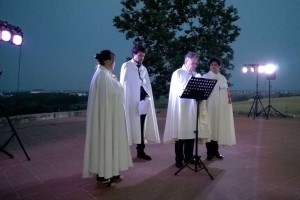 Fiaccolata morti in mare a Cirò Marina (2)