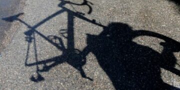 Ladri di biciclette a Reggio Calabria, 5 giovani in manette