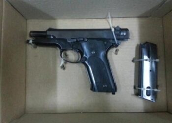 Privo di sensi in auto aveva droga e pistola, arrestato lametino