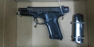 Privo di sensi in auto aveva droga e pistola, arrestato lametino