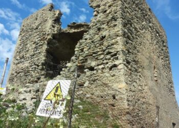 Torre Vecchia a rischio crollo, GD Ciro’ Marina: ‘intervenga ministro Franceschini’