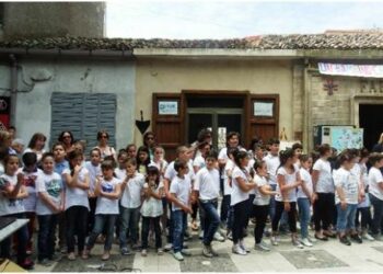 ‘Voce ai libri ovunque’, iniziativa delle classi a Tempo Pieno della Primaria di Ciro’