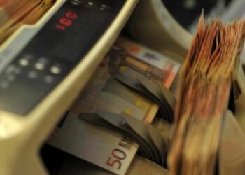 Senato autorizza prelievi forzosi sui conti correnti