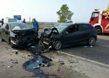 Ancora incidenti sulla SS106, scontro a Mandatoriccio