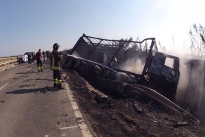 Incidente SS106 località Bucchi a Crotone