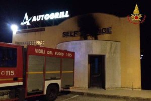 Insegna in fiamme