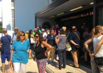 Sit-in docenti davanti a Regione: ‘varare mozione scuola’