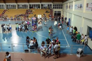 Due centri di accoglienza e ricovero sono stati allestiti a Rossano a seguito del nubifragio che si è abbattuto nelle scorse ore. I due centri operativi di accoglienza e ricovero sono stati allestiti nelle strutture sportive di via Candiano e Viale Sant'Angelo, dove sono stati garantiti pranzi a sacco a quanti, cittadini e soprattutto turisti, hanno chiesto e trovato ricovero nelle strutture 12 agosto 2015. ANSA/MARCO COSTANTINO