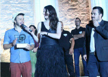 Crucoli, cantautore calabro-tedesco vince la quarta edizione del Gran Prenmio manente